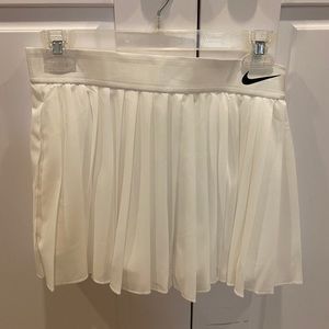 New with tags Nike skirt